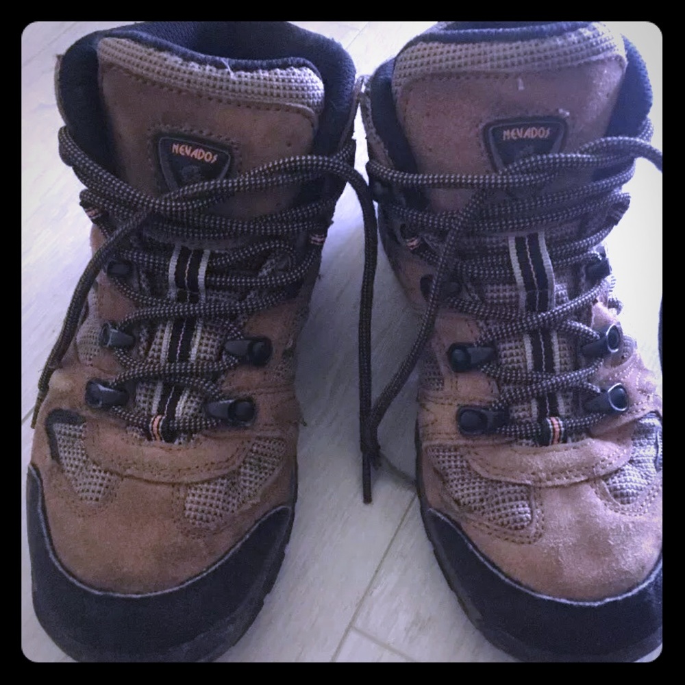 Youth Brown Nevados Hking Boots Leather Sz 4.5